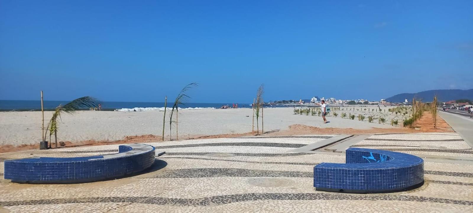 Apto Aconchegante A 30 Mts Do Mar E Pertinho Do Centro Matinhos Extérieur photo